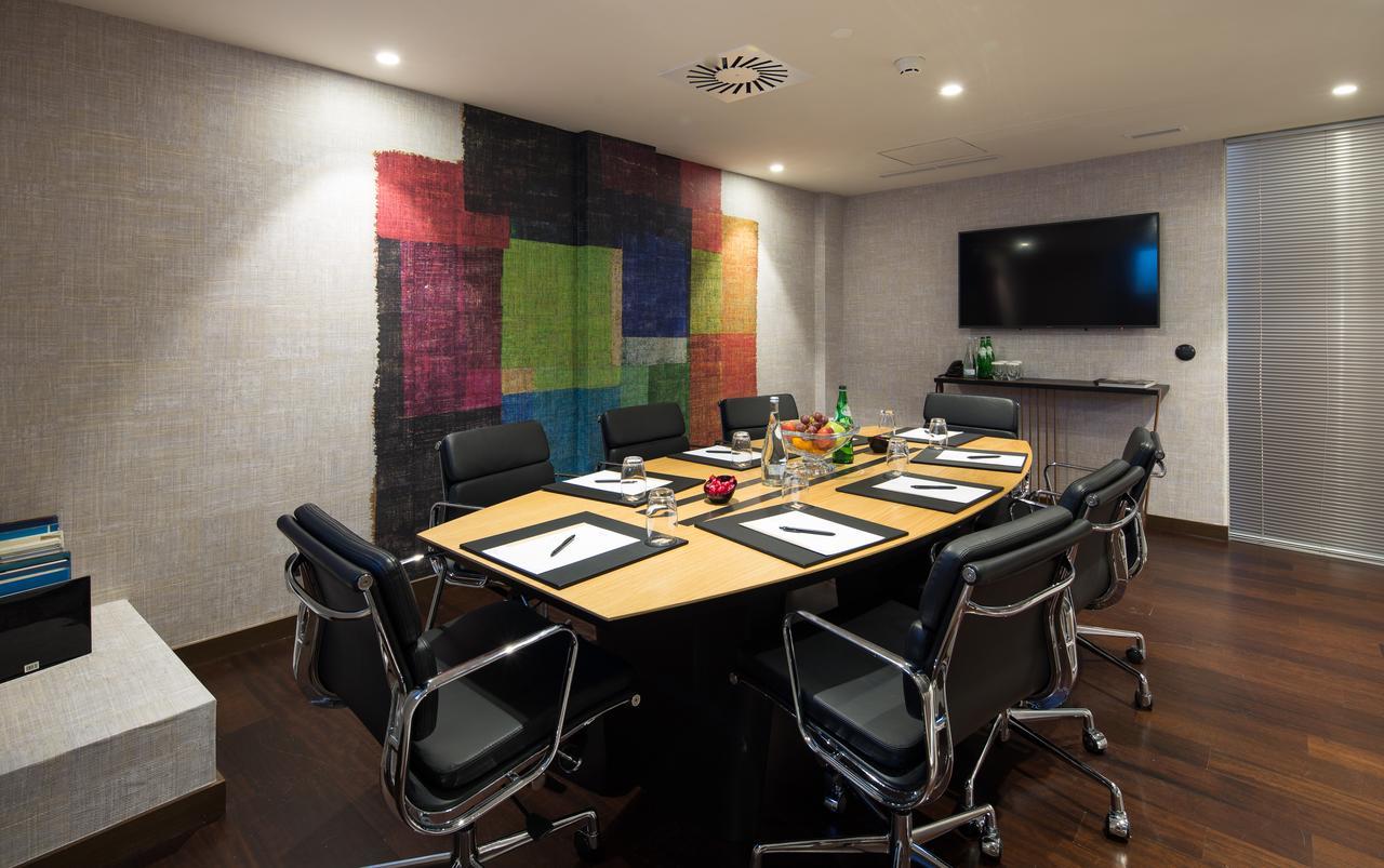 Pestana Porto - A Brasileira, City Center & Heritage Building מראה חיצוני תמונה Meeting room at the London office